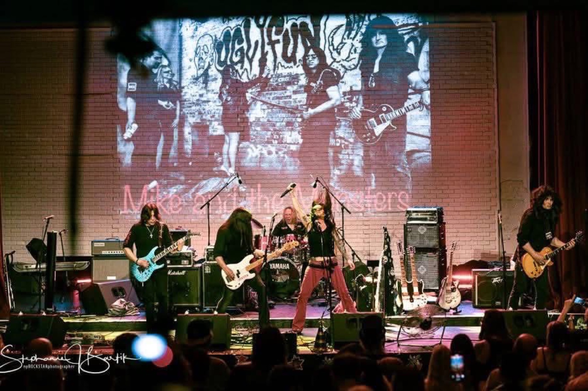 Mike and the Monsters full band on stage